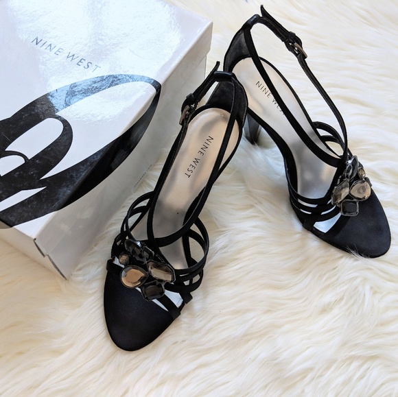 Nine West heels - Picture 1 of 5